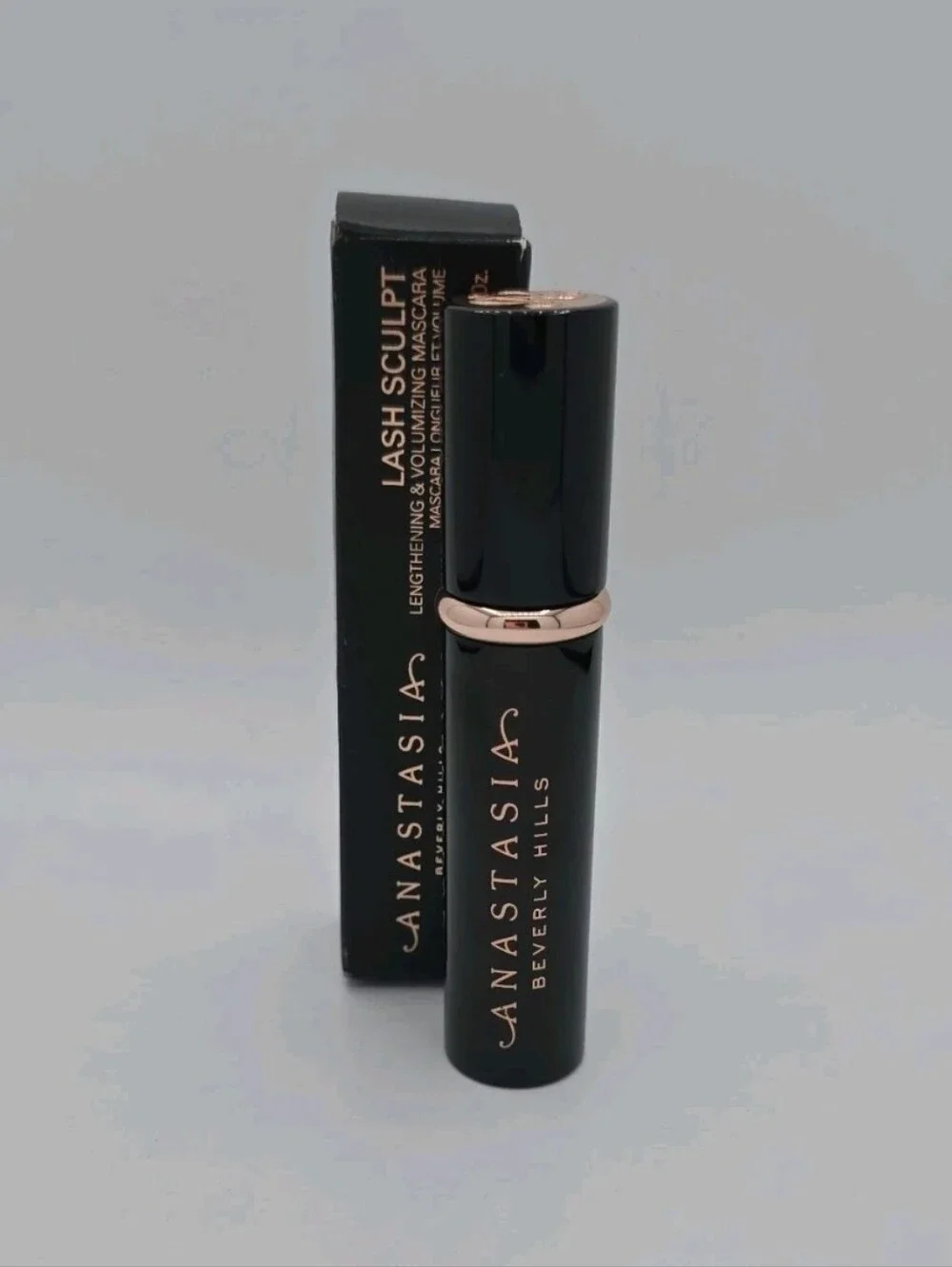 Anastasia Beverly Hills volumizes lengthens